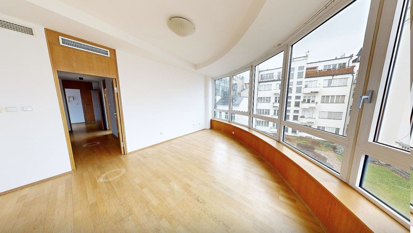Pronájem bytu 3+1 130 m², Jungmannova, Praha, Praha Pronájem bytu 3+1 130 m², Jungmannova, Praha, Praha