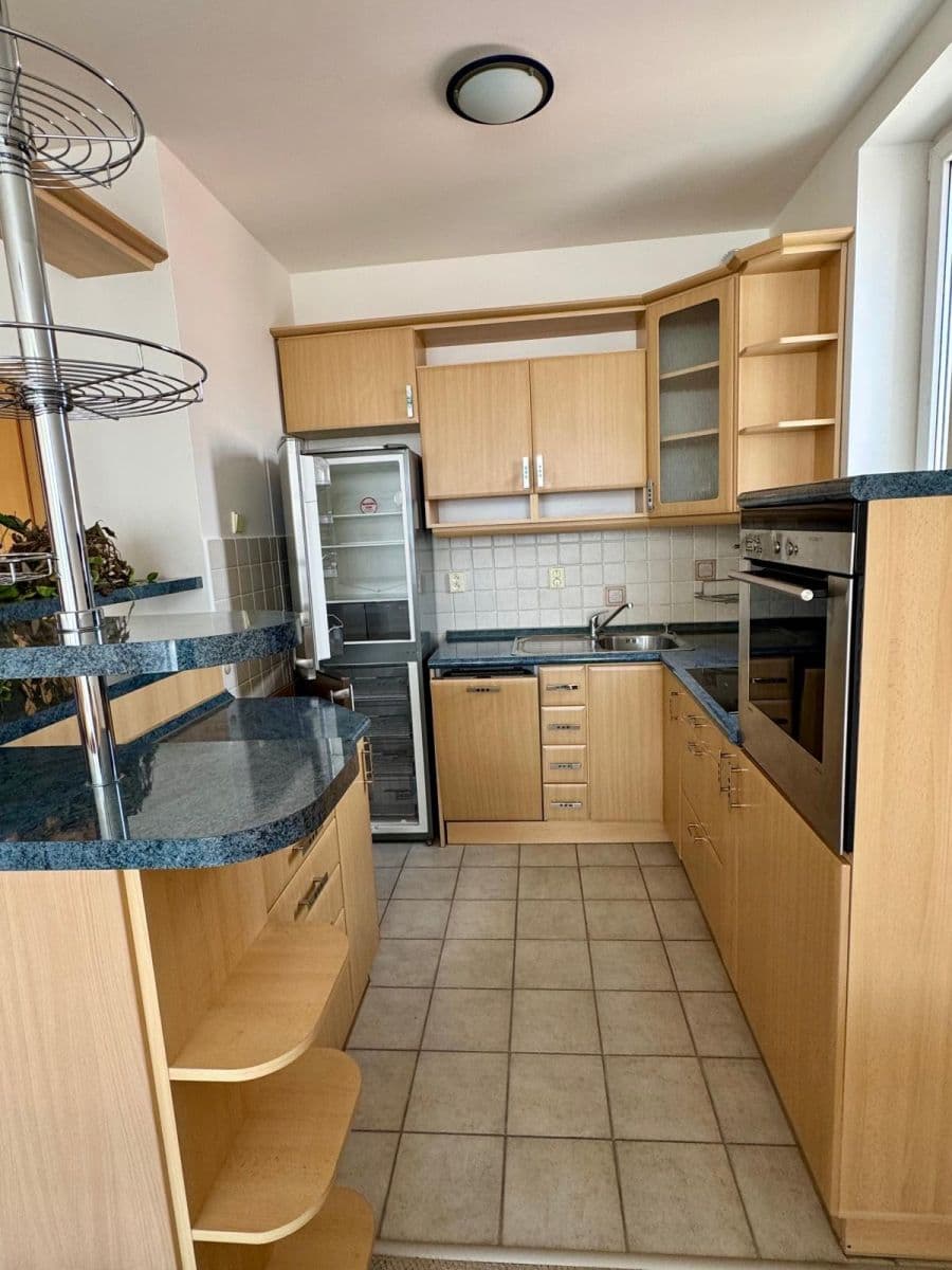 Prodej bytu 3+kk 76 m², Pastevců, Praha, Praha Prodej bytu 3+kk 76 m², Pastevců, Praha, Praha