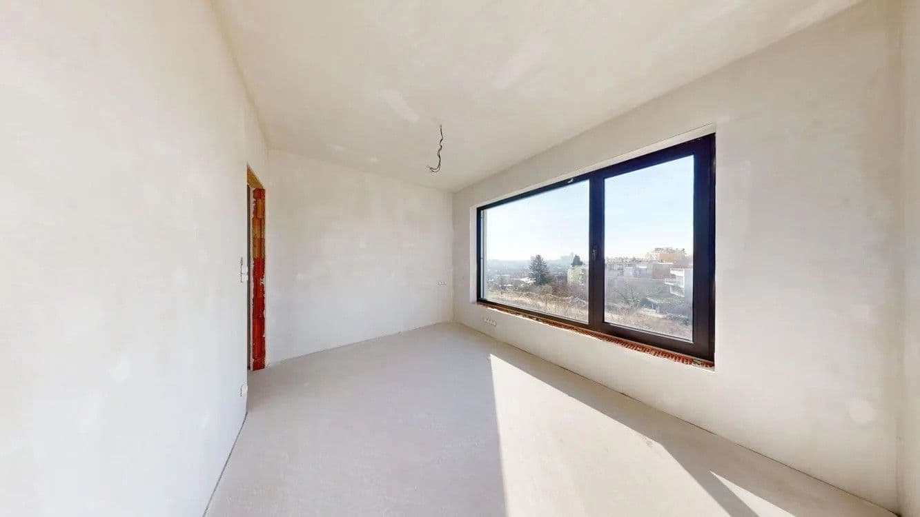 Prodej domu 243 m², pozemek 359 m², Svätovavrinecká, Nové Mesto, Bratislavský kraj Prodej domu 243 m², pozemek 359 m², Svätovavrinecká, Nové Mesto, Bratislavský kraj