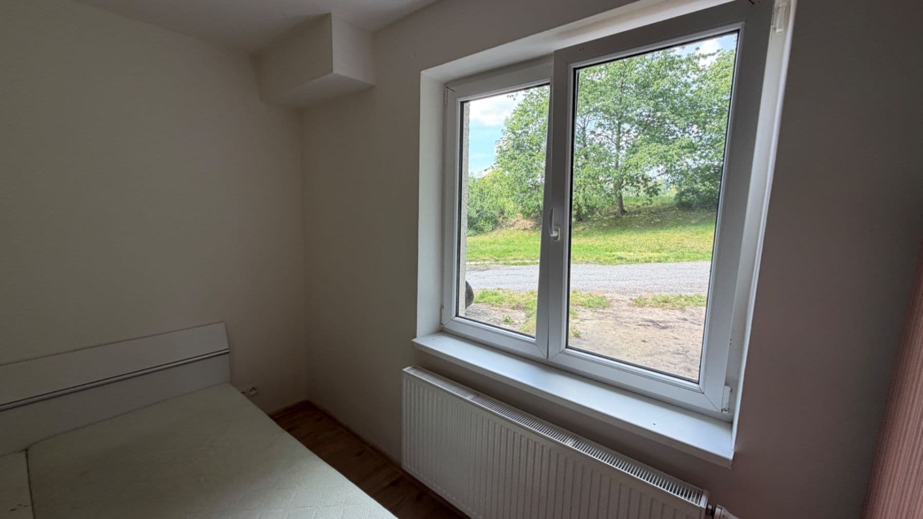 Pronájem bytu 1+kk 33 m², Divišov, Středočeský kraj Pronájem bytu 1+kk 33 m², Divišov, Středočeský kraj