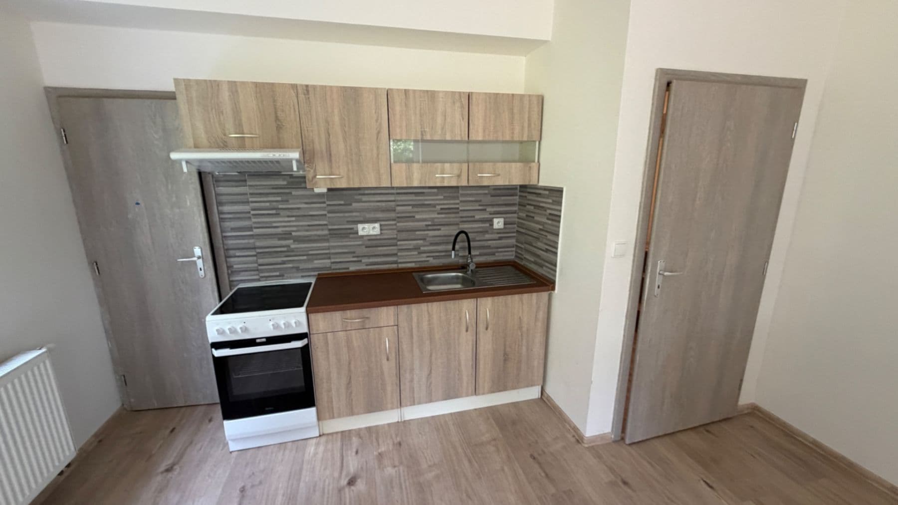 Pronájem bytu 1+kk 33 m², Divišov, Středočeský kraj Pronájem bytu 1+kk 33 m², Divišov, Středočeský kraj