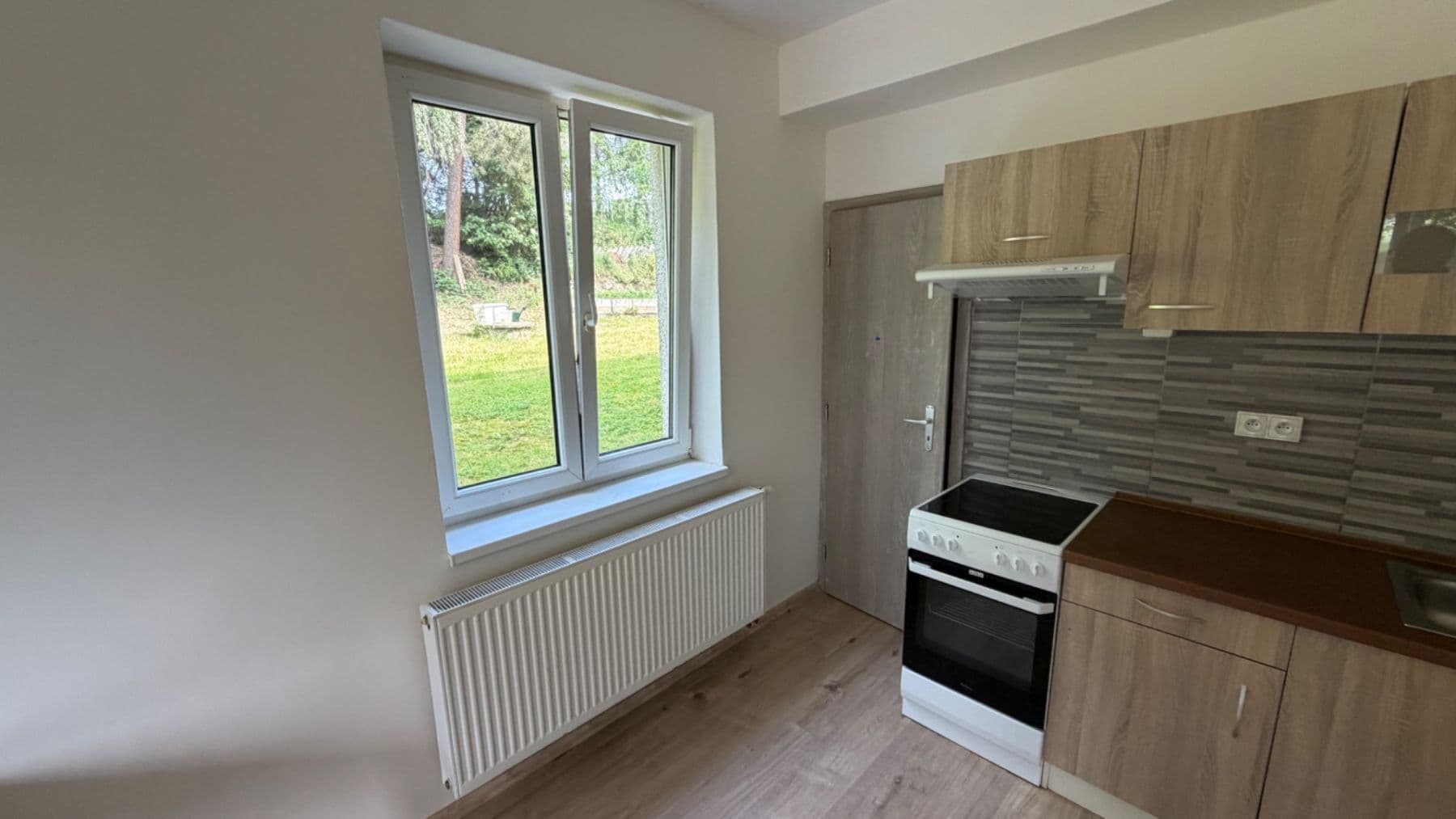 Pronájem bytu 1+kk 33 m², Divišov, Středočeský kraj Pronájem bytu 1+kk 33 m², Divišov, Středočeský kraj