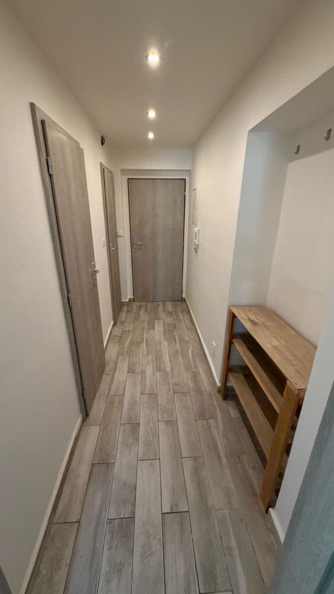 Pronájem bytu 1+kk 33 m², Divišov, Středočeský kraj Pronájem bytu 1+kk 33 m², Divišov, Středočeský kraj