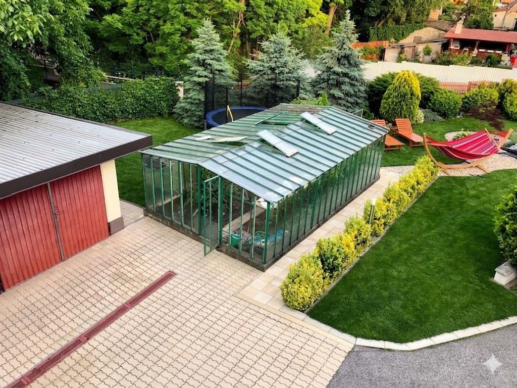 Prodej domu 280 m², pozemek 1.376 m², Haniska, Košický kraj Prodej domu 280 m², pozemek 1.376 m², Haniska, Košický kraj