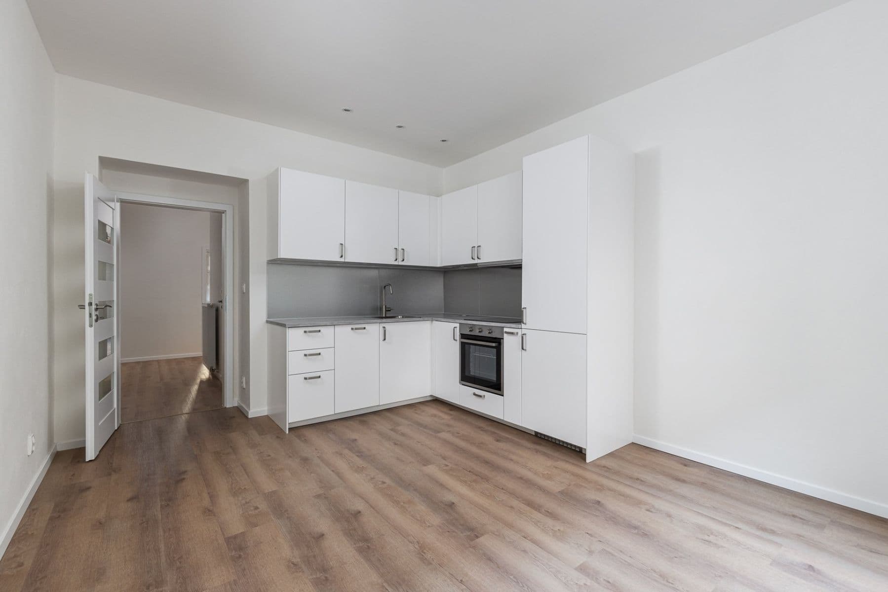 Pronájem bytu 2+kk 47 m², Baranova, Praha, Praha Pronájem bytu 2+kk 47 m², Baranova, Praha, Praha