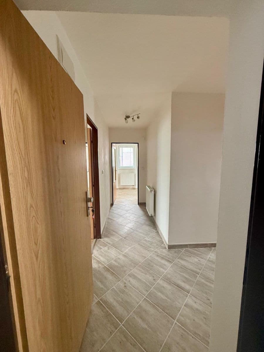 Pronájem bytu 2+1 54 m², Úlehlova, Strážnice, Jihomoravský kraj Pronájem bytu 2+1 54 m², Úlehlova, Strážnice, Jihomoravský kraj