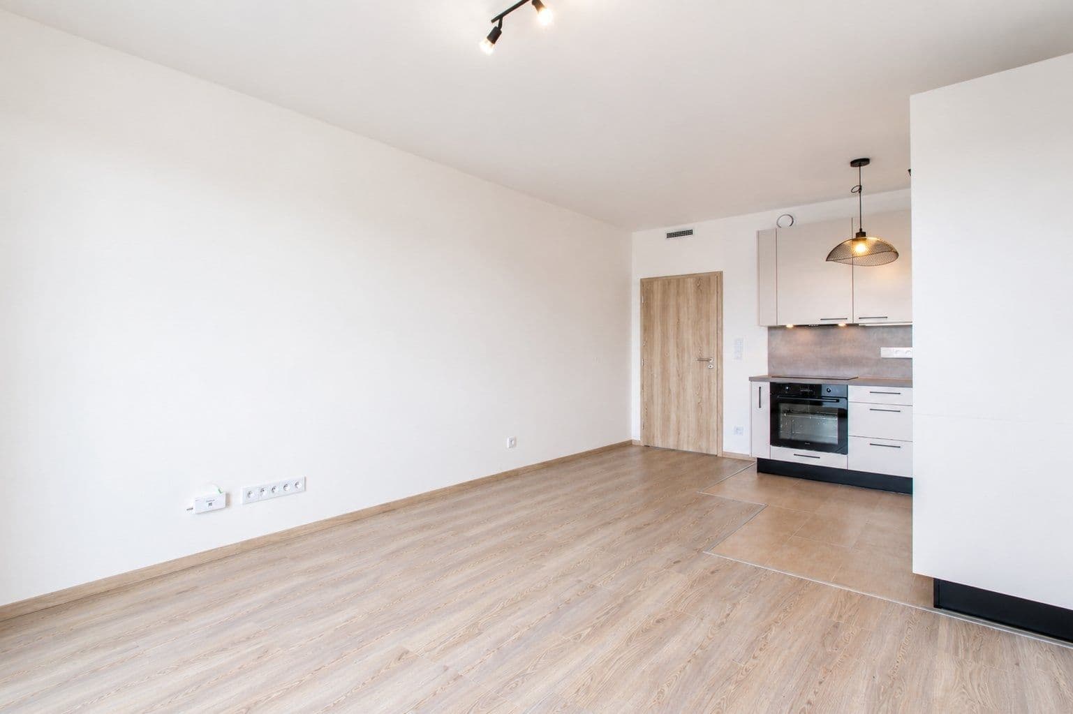 Pronájem bytu 3+kk 66 m², Arnošta Staňka, Praha, Praha Pronájem bytu 3+kk 66 m², Arnošta Staňka, Praha, Praha