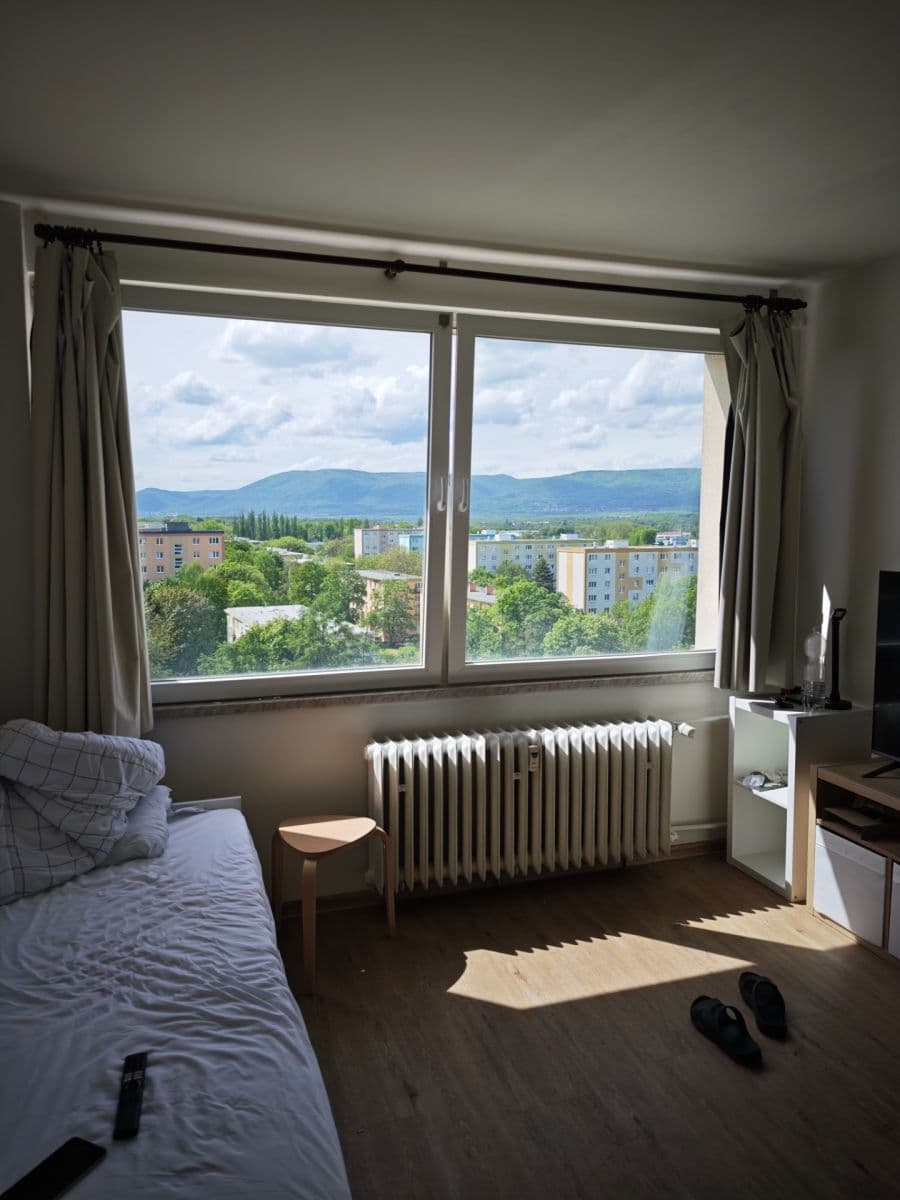 Prodej bytu 1+kk 24 m², Bratislavská, Teplice, Ústecký kraj Prodej bytu 1+kk 24 m², Bratislavská, Teplice, Ústecký kraj