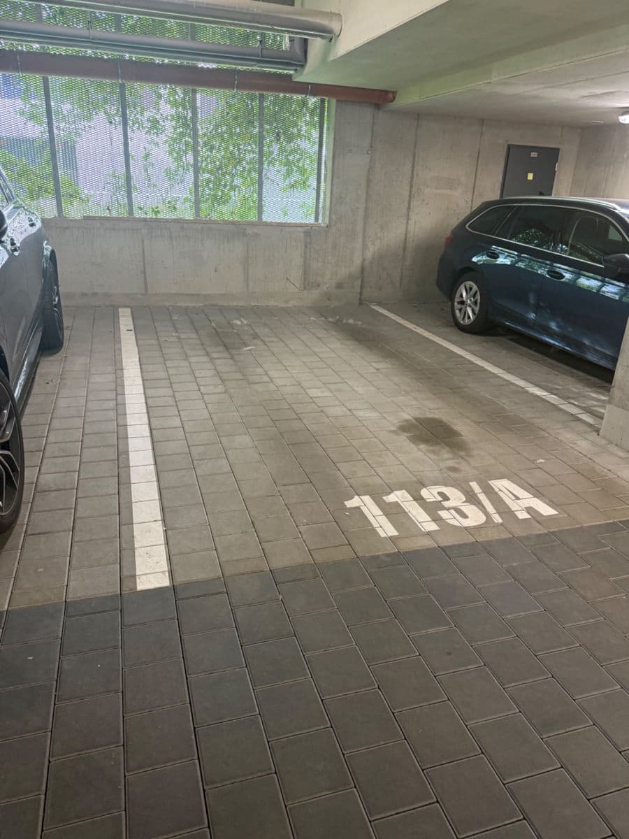 Pronájem garáže 18 m², Vyletalova, Praha, Praha Pronájem garáže 18 m², Vyletalova, Praha, Praha