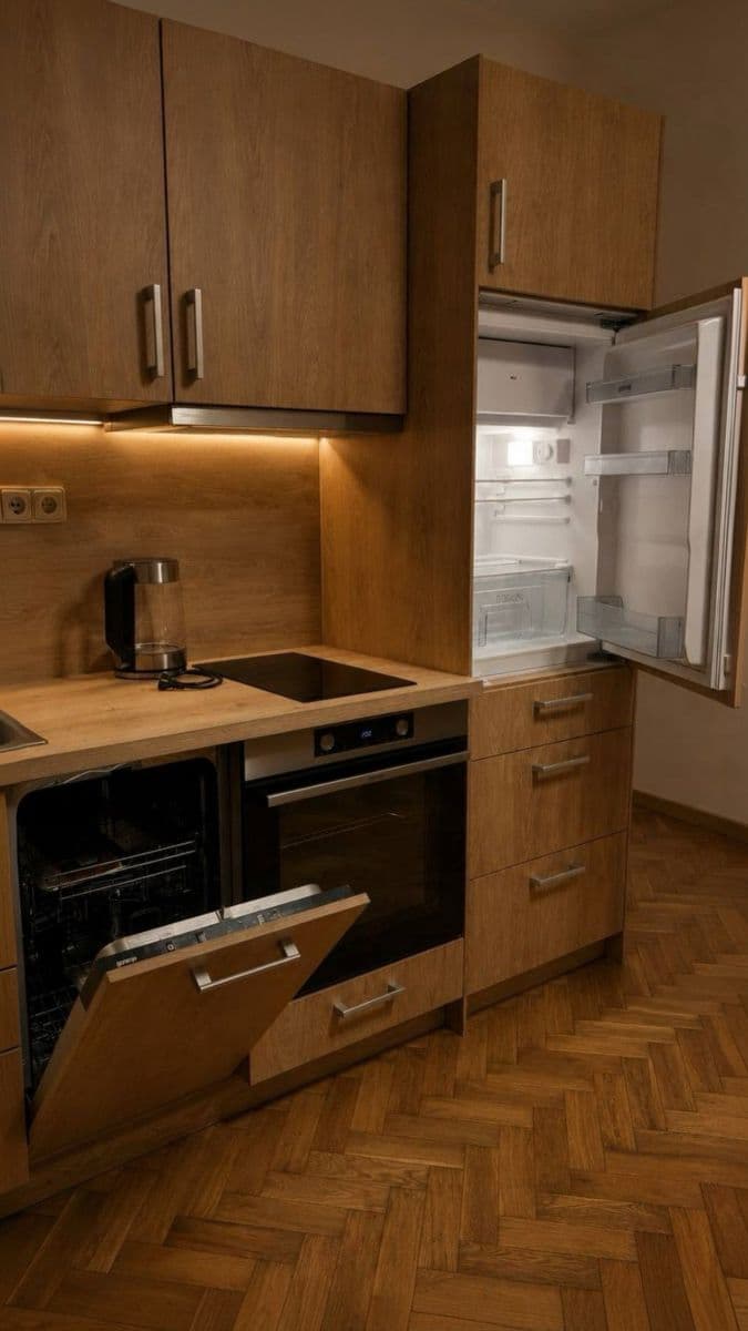 Pronájem bytu 41 m², Na Plzeňce, Praha, Praha Pronájem bytu 41 m², Na Plzeňce, Praha, Praha