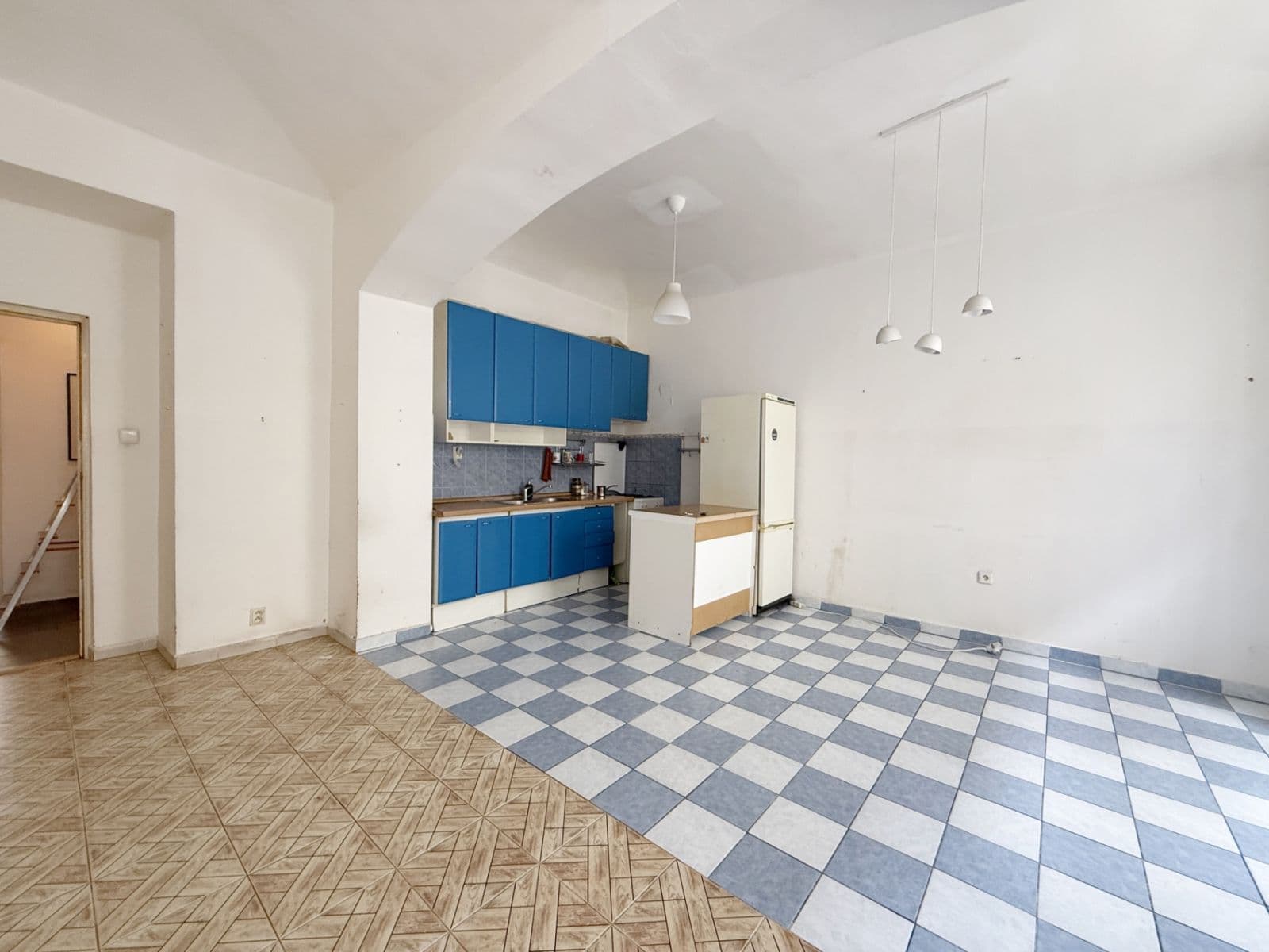 Pronájem bytu 4+kk 90 m², Sevastopolská, Praha, Praha Pronájem bytu 4+kk 90 m², Sevastopolská, Praha, Praha