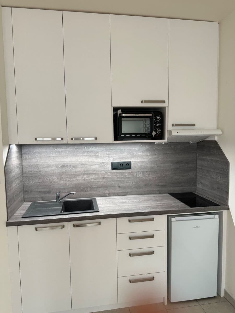 Prodej bytu 1+kk 32 m², Pešlova, Praha, Praha Prodej bytu 1+kk 32 m², Pešlova, Praha, Praha