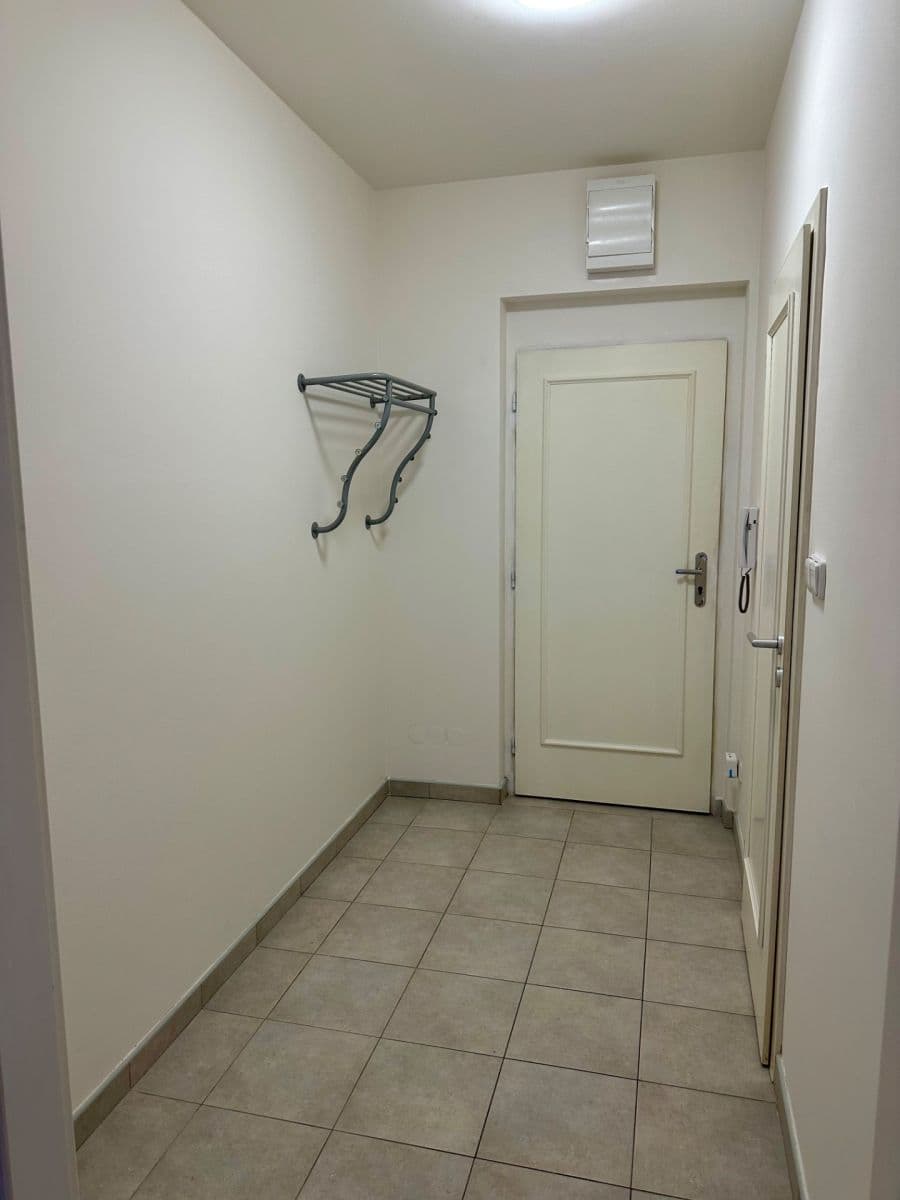 Prodej bytu 1+kk 32 m², Pešlova, Praha, Praha Prodej bytu 1+kk 32 m², Pešlova, Praha, Praha