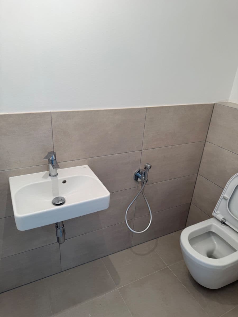 Pronájem domu 136 m², pozemek 420 m², Emy Destinové, Jinočany, Středočeský kraj Pronájem domu 136 m², pozemek 420 m², Emy Destinové, Jinočany, Středočeský kraj
