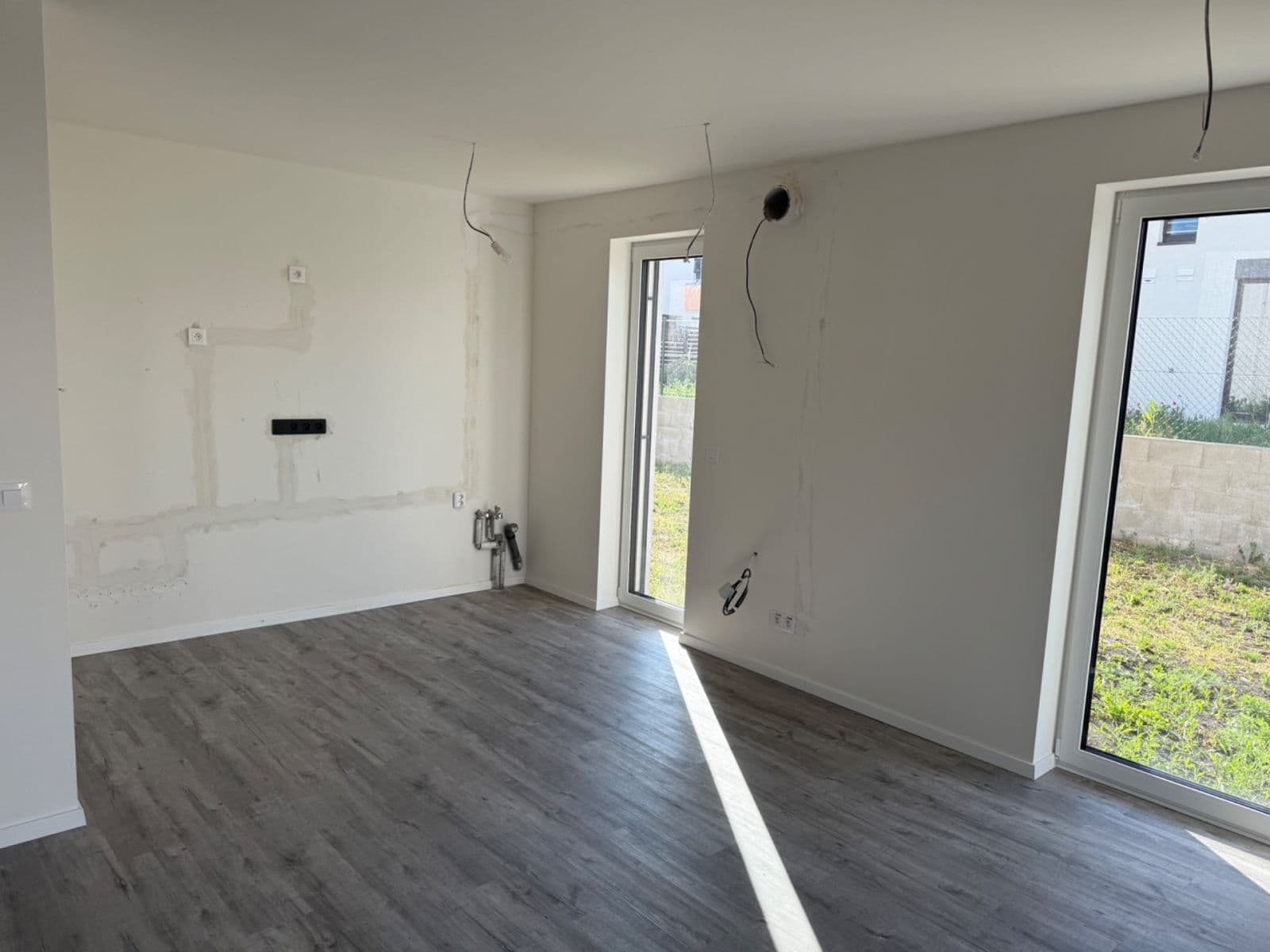 Pronájem domu 136 m², pozemek 420 m², Emy Destinové, Jinočany, Středočeský kraj Pronájem domu 136 m², pozemek 420 m², Emy Destinové, Jinočany, Středočeský kraj