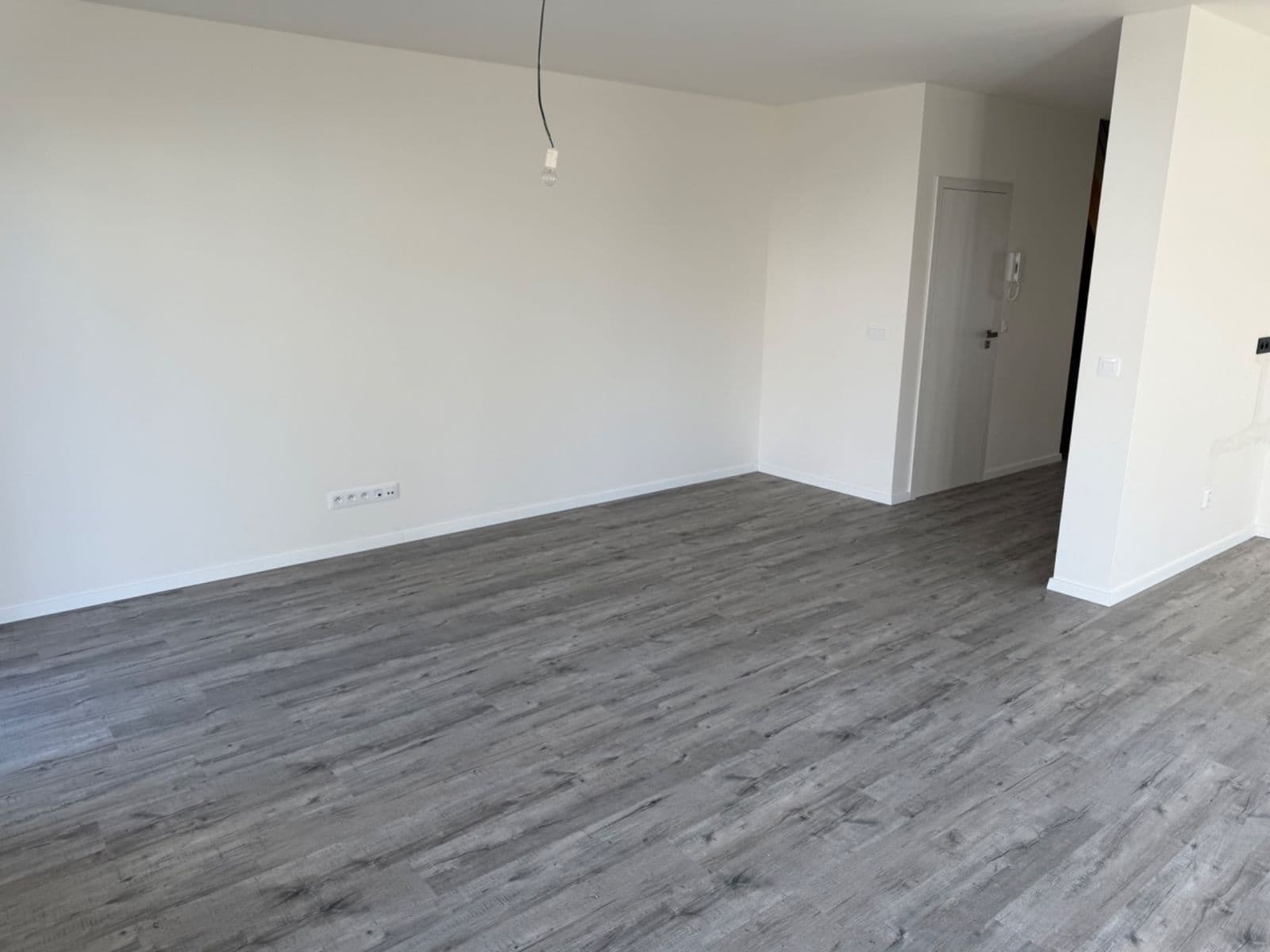 Pronájem domu 136 m², pozemek 420 m², Emy Destinové, Jinočany, Středočeský kraj Pronájem domu 136 m², pozemek 420 m², Emy Destinové, Jinočany, Středočeský kraj