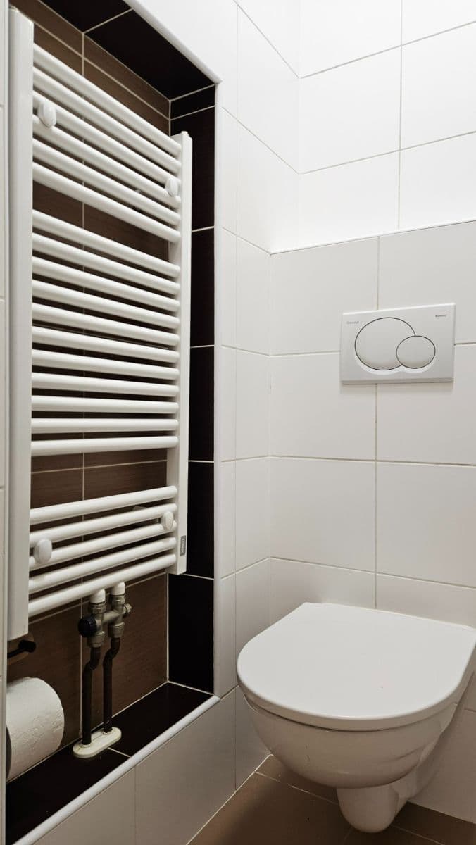 Pronájem bytu 2+kk 42 m², Horní, Praha, Praha Pronájem bytu 2+kk 42 m², Horní, Praha, Praha