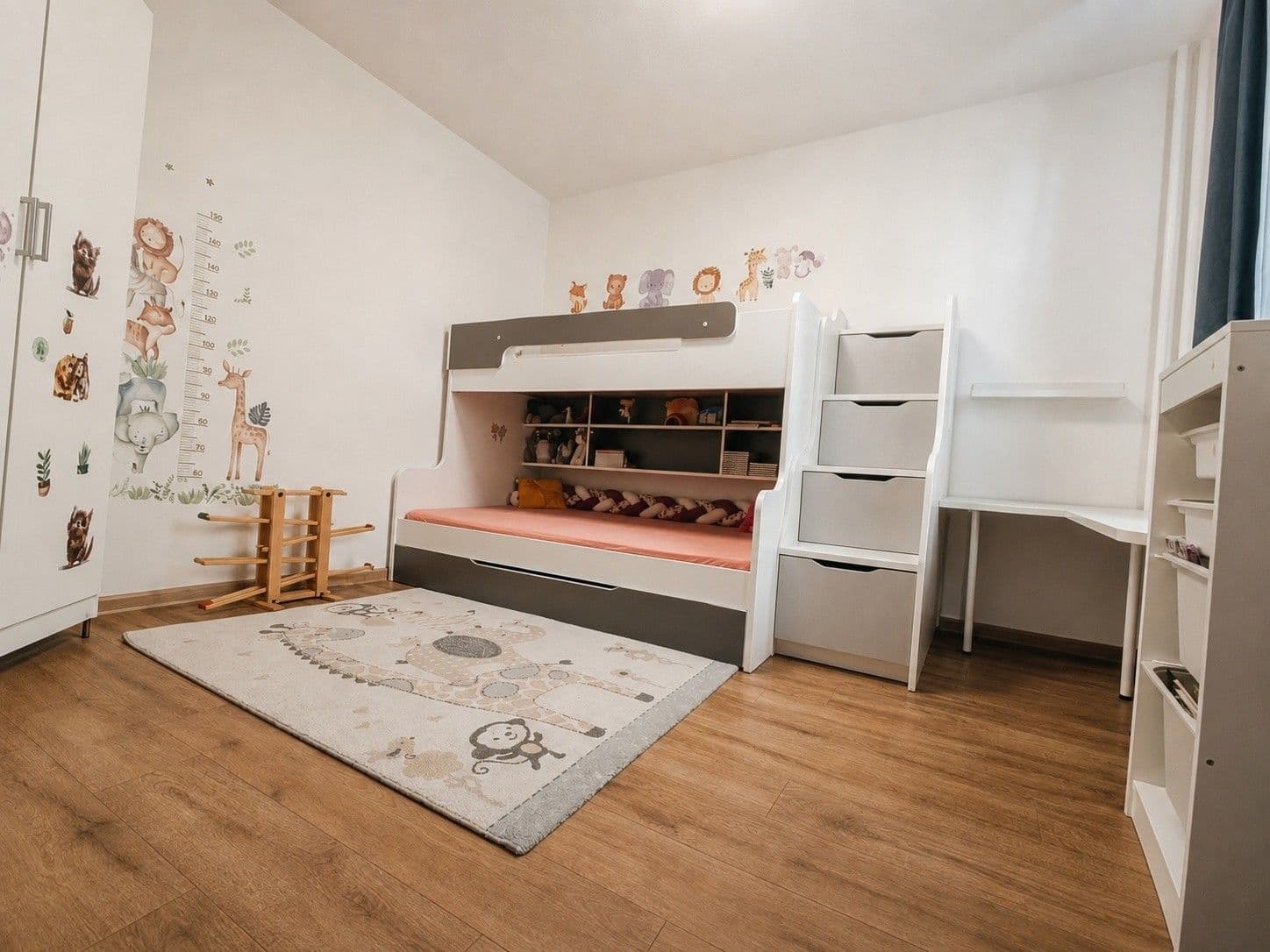 Prodej bytu 3+1 74 m², Kunětická, Pardubice, Pardubický kraj Prodej bytu 3+1 74 m², Kunětická, Pardubice, Pardubický kraj