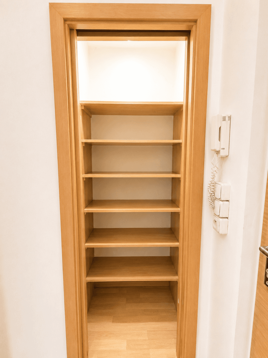 Prodej bytu 3+1 74 m², Kunětická, Pardubice, Pardubický kraj Prodej bytu 3+1 74 m², Kunětická, Pardubice, Pardubický kraj