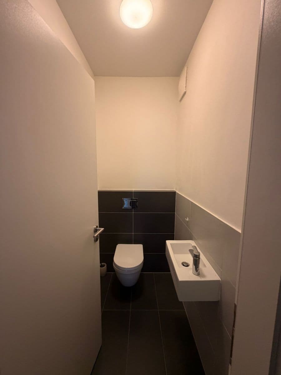 Pronájem bytu 3+kk 66 m², Nad Úžlabinou, Praha, Praha Pronájem bytu 3+kk 66 m², Nad Úžlabinou, Praha, Praha
