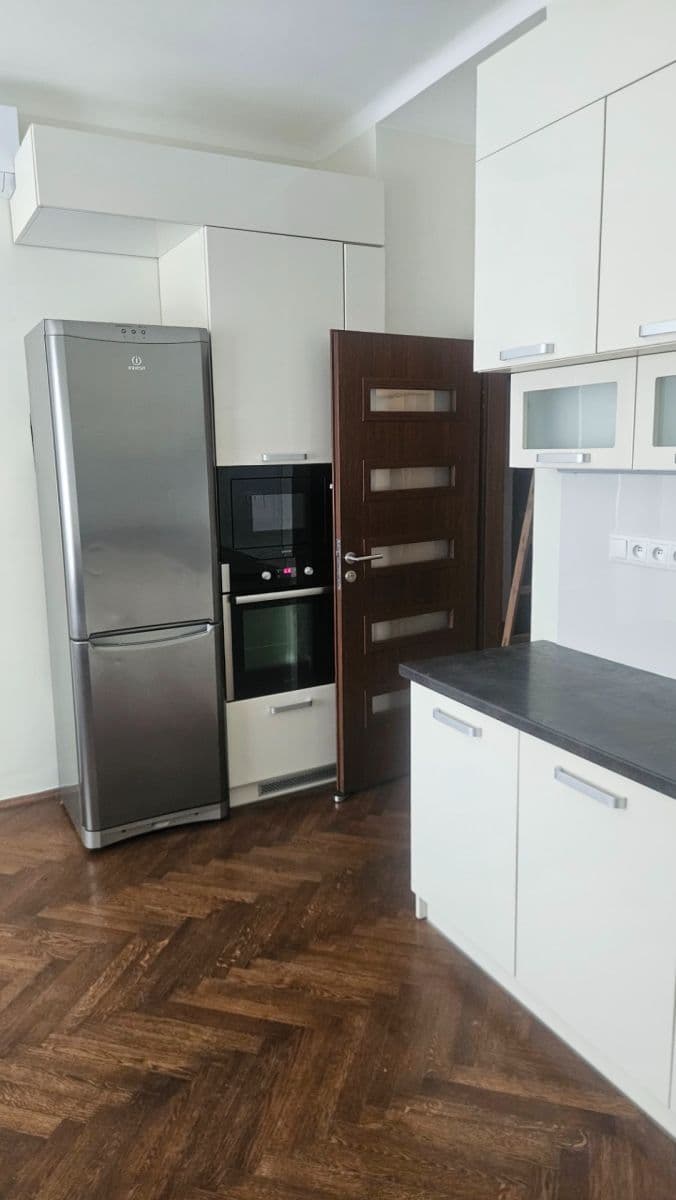 Pronájem bytu 3+kk 72 m², 5. května, Praha, Praha Pronájem bytu 3+kk 72 m², 5. května, Praha, Praha