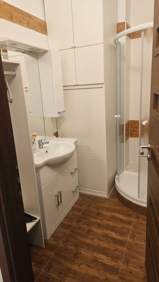 Pronájem bytu 3+kk 72 m², 5. května, Praha, Praha Pronájem bytu 3+kk 72 m², 5. května, Praha, Praha