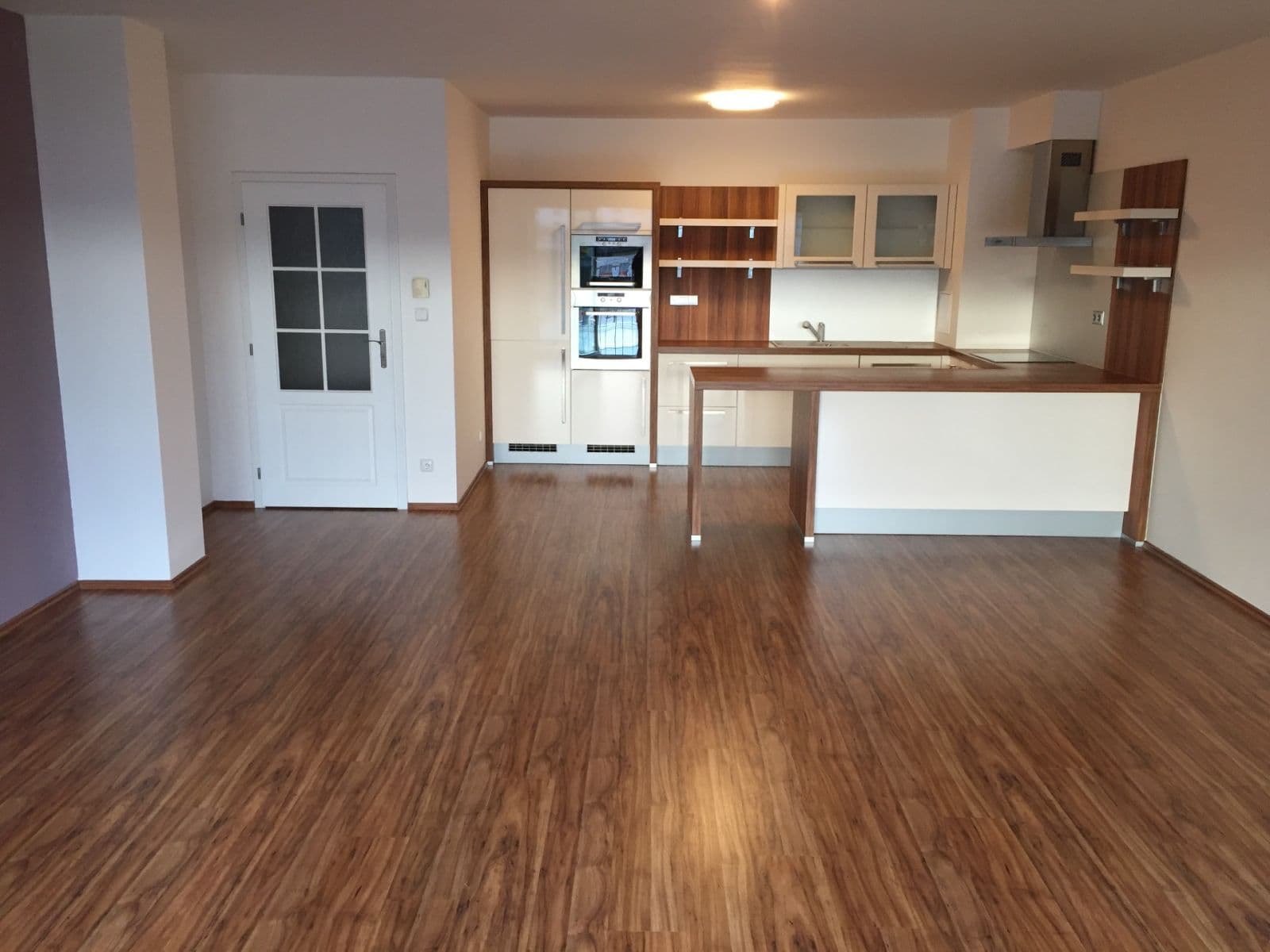 Pronájem bytu 2+kk 82 m², Na Harfě, Praha, Praha Pronájem bytu 2+kk 82 m², Na Harfě, Praha, Praha