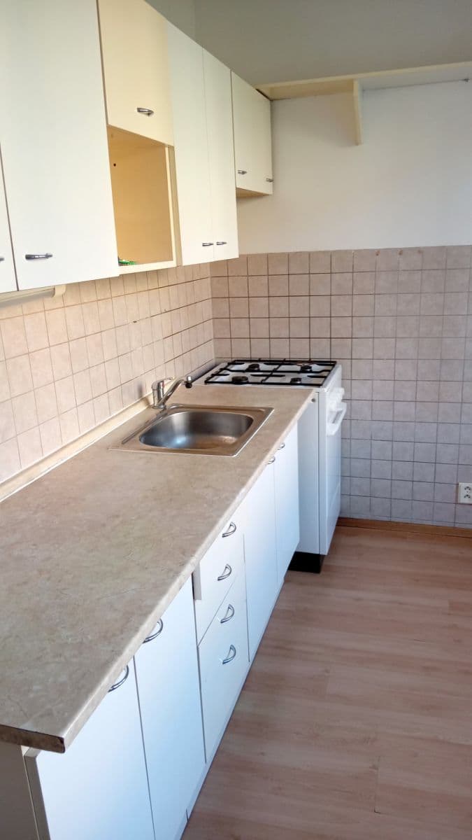 Pronájem bytu 2+1 52 m², Káranská, Praha, Praha Pronájem bytu 2+1 52 m², Káranská, Praha, Praha