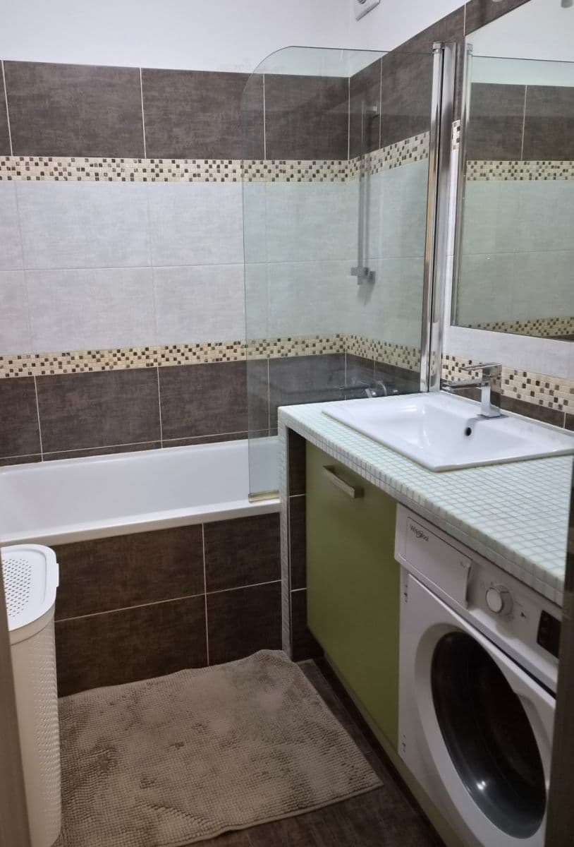Pronájem bytu 2+1 57 m², Kadnárova, Rača, Bratislavský kraj Pronájem bytu 2+1 57 m², Kadnárova, Rača, Bratislavský kraj