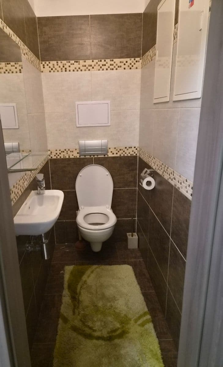 Pronájem bytu 2+1 57 m², Kadnárova, Rača, Bratislavský kraj Pronájem bytu 2+1 57 m², Kadnárova, Rača, Bratislavský kraj