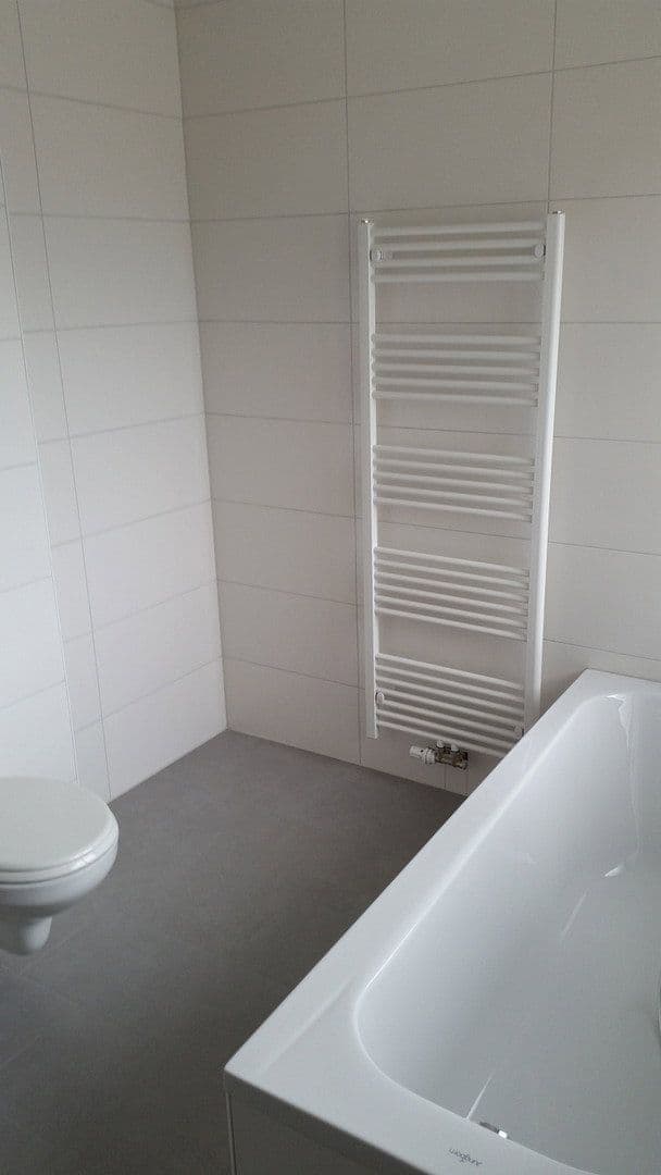 Prodej domu 186 m², pozemek 425 m², Dielheim, Bádensko-Württembersko Prodej domu 186 m², pozemek 425 m², Dielheim, Bádensko-Württembersko