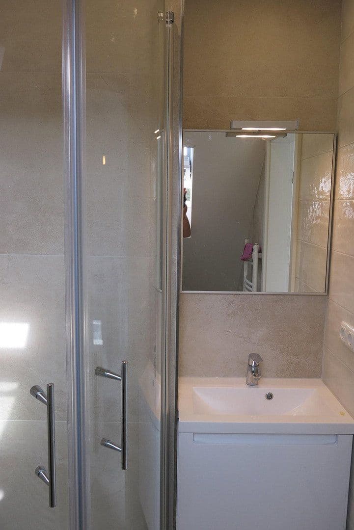Pronájem bytu 1+1 17 m², Mühlenbroicher Weg 143, Düsseldorf, Severní Porýní-Vestfálsko Pronájem bytu 1+1 17 m², Mühlenbroicher Weg 143, Düsseldorf, Severní Porýní-Vestfálsko