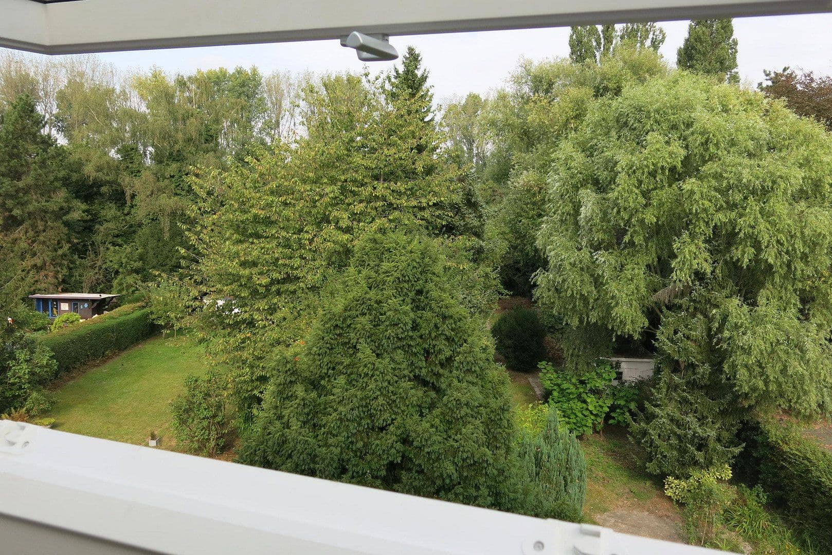 Pronájem bytu 1+1 17 m², Mühlenbroicher Weg 143, Düsseldorf, Severní Porýní-Vestfálsko Pronájem bytu 1+1 17 m², Mühlenbroicher Weg 143, Düsseldorf, Severní Porýní-Vestfálsko