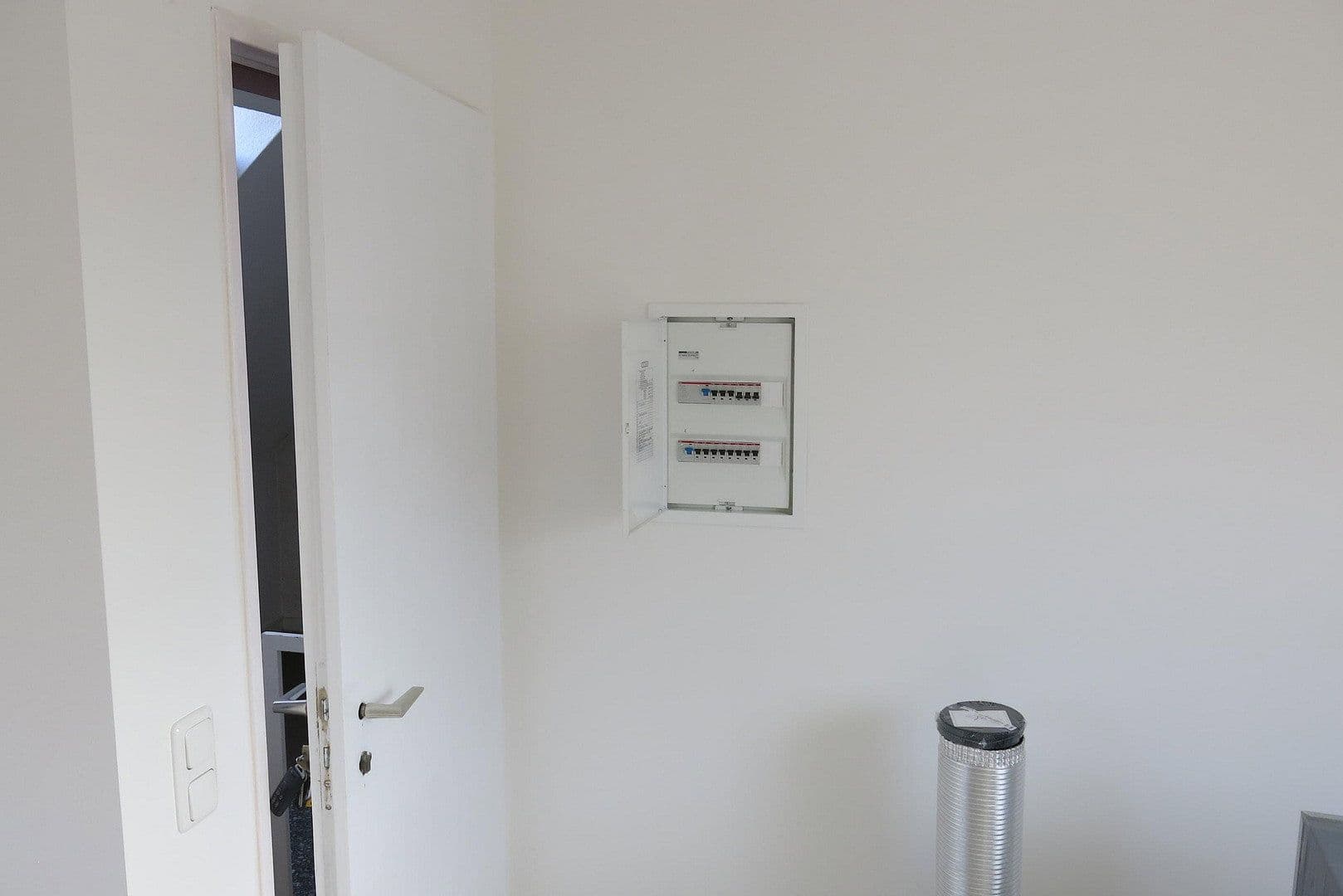 Pronájem bytu 1+1 17 m², Mühlenbroicher Weg 143, Düsseldorf, Severní Porýní-Vestfálsko Pronájem bytu 1+1 17 m², Mühlenbroicher Weg 143, Düsseldorf, Severní Porýní-Vestfálsko