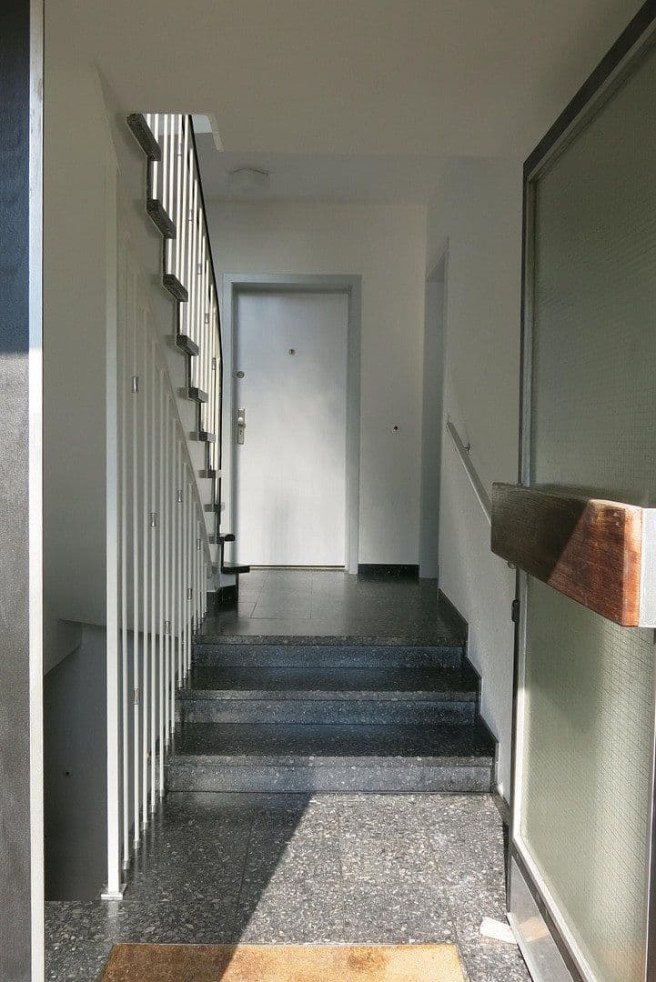 Pronájem bytu 1+1 17 m², Mühlenbroicher Weg 143, Düsseldorf, Severní Porýní-Vestfálsko Pronájem bytu 1+1 17 m², Mühlenbroicher Weg 143, Düsseldorf, Severní Porýní-Vestfálsko