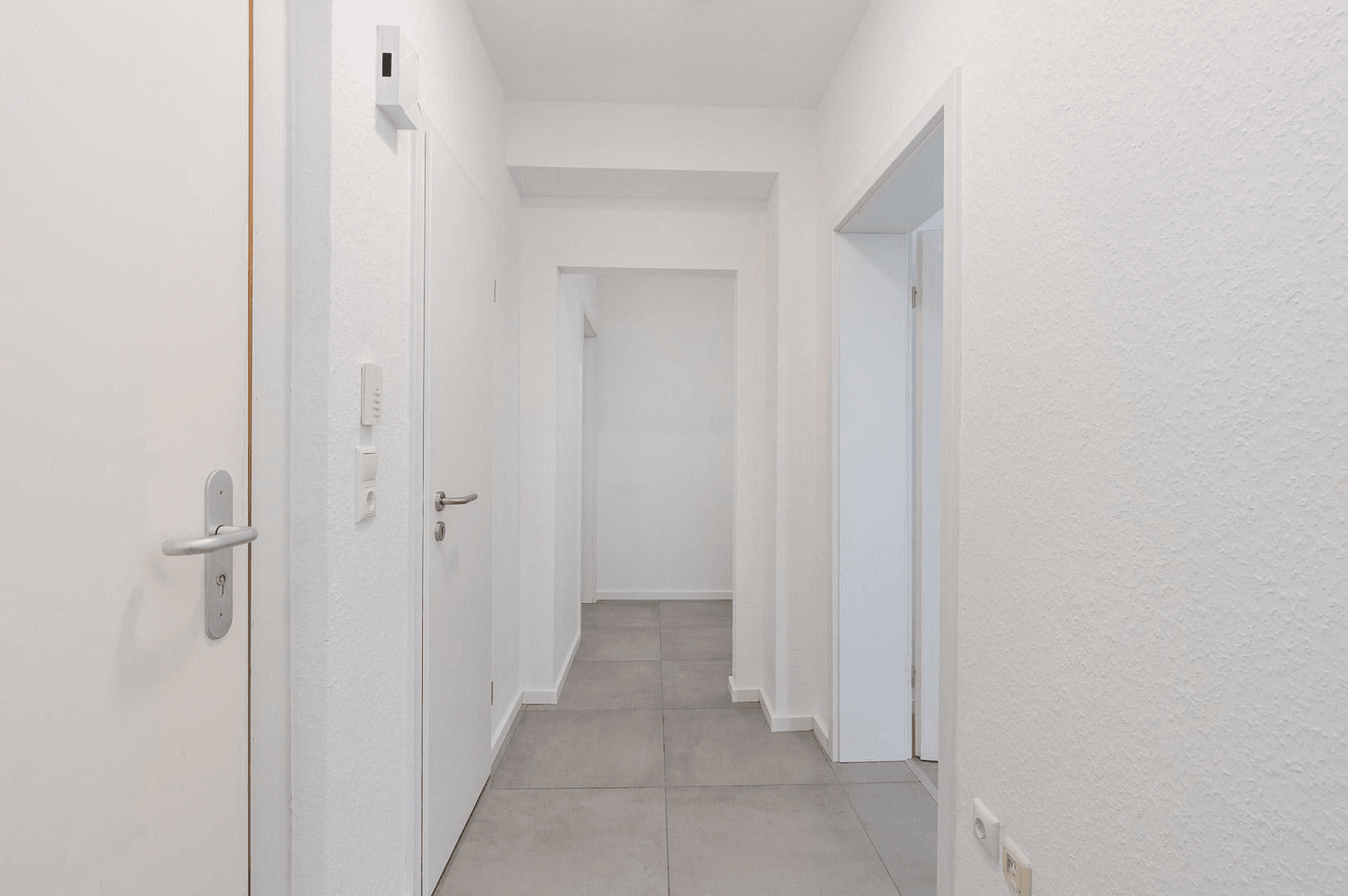 Prodej bytu 2+kk 55 m², Düsseldorf, Severní Porýní-Vestfálsko Prodej bytu 2+kk 55 m², Düsseldorf, Severní Porýní-Vestfálsko