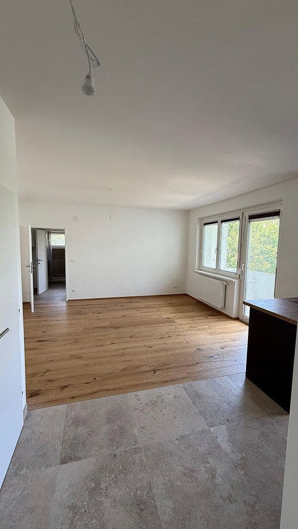 Pronájem bytu 2+1 55 m², bank99 19, Mödling, Dolní Rakousko Pronájem bytu 2+1 55 m², bank99 19, Mödling, Dolní Rakousko