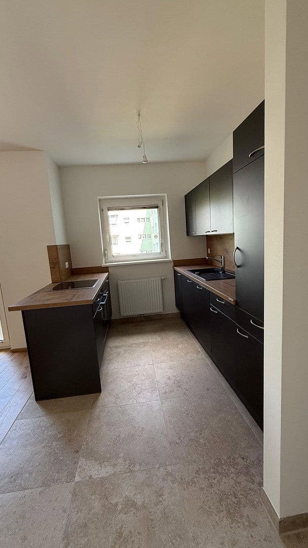 Pronájem bytu 2+1 55 m², bank99 19, Mödling, Dolní Rakousko Pronájem bytu 2+1 55 m², bank99 19, Mödling, Dolní Rakousko