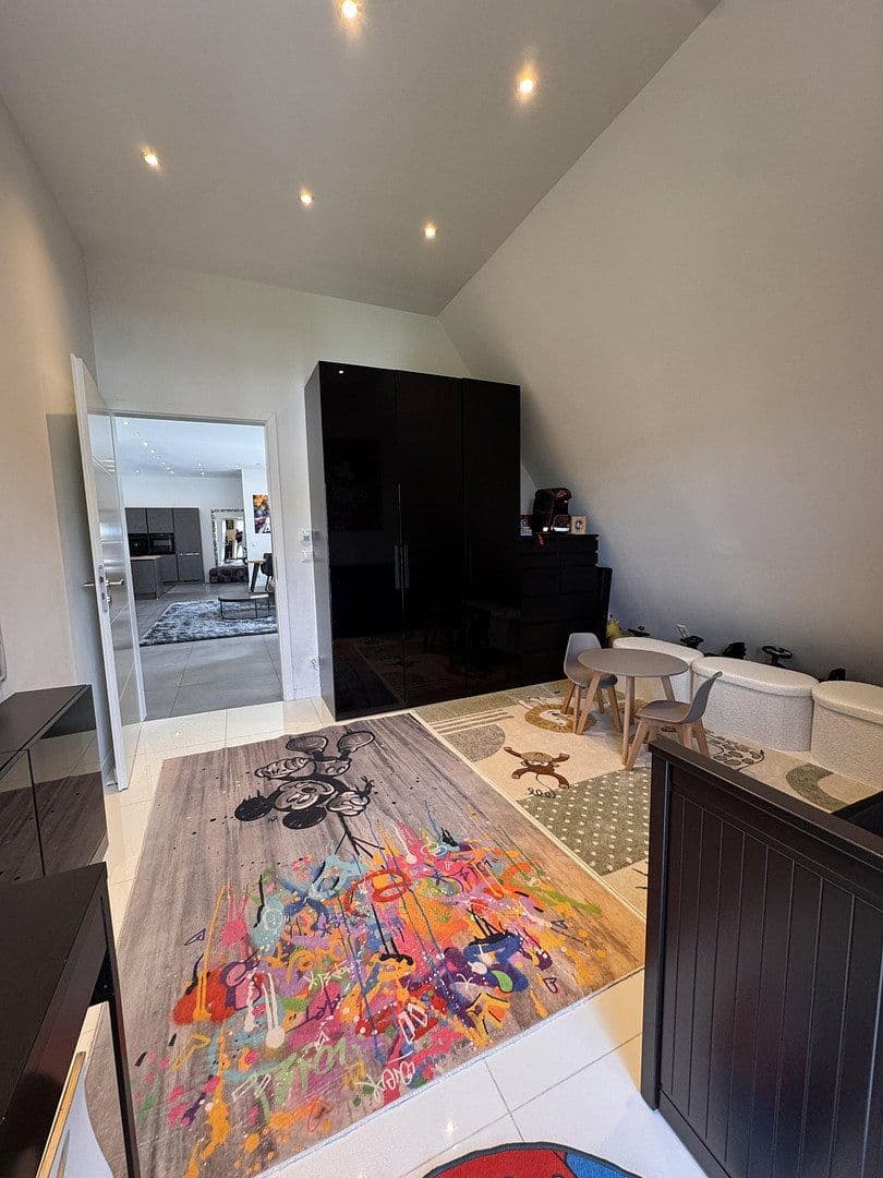 Pronájem bytu 4+1 170 m², Kirchberg 5, Breitenbrunn, Bavorsko Pronájem bytu 4+1 170 m², Kirchberg 5, Breitenbrunn, Bavorsko