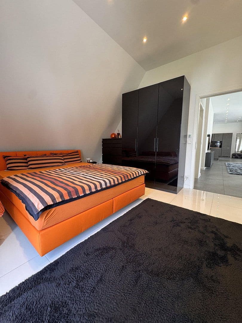 Pronájem bytu 4+1 170 m², Kirchberg 5, Breitenbrunn, Bavorsko Pronájem bytu 4+1 170 m², Kirchberg 5, Breitenbrunn, Bavorsko