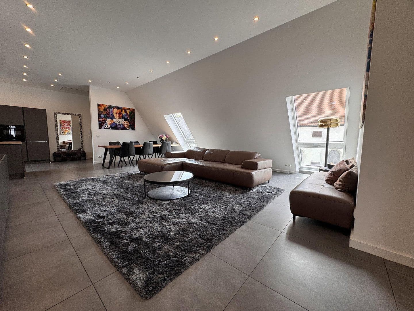 Pronájem bytu 4+1 170 m², Kirchberg 5, Breitenbrunn, Bavorsko Pronájem bytu 4+1 170 m², Kirchberg 5, Breitenbrunn, Bavorsko