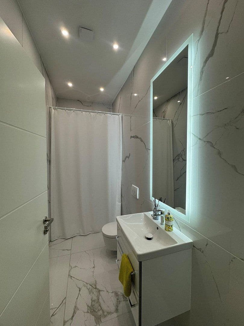 Pronájem bytu 4+1 170 m², Kirchberg 5, Breitenbrunn, Bavorsko Pronájem bytu 4+1 170 m², Kirchberg 5, Breitenbrunn, Bavorsko