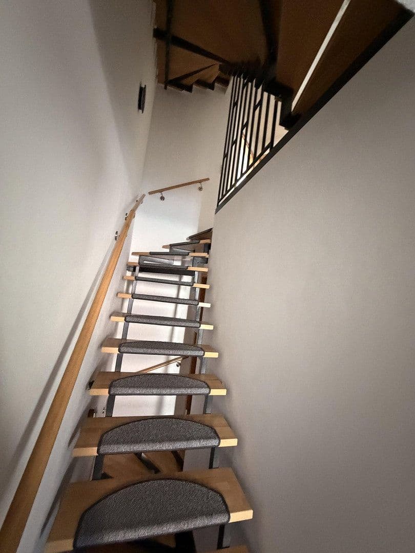Pronájem domu 165 m², pozemek 165 m², Marsweg 20, Feucht, Bavorsko Pronájem domu 165 m², pozemek 165 m², Marsweg 20, Feucht, Bavorsko