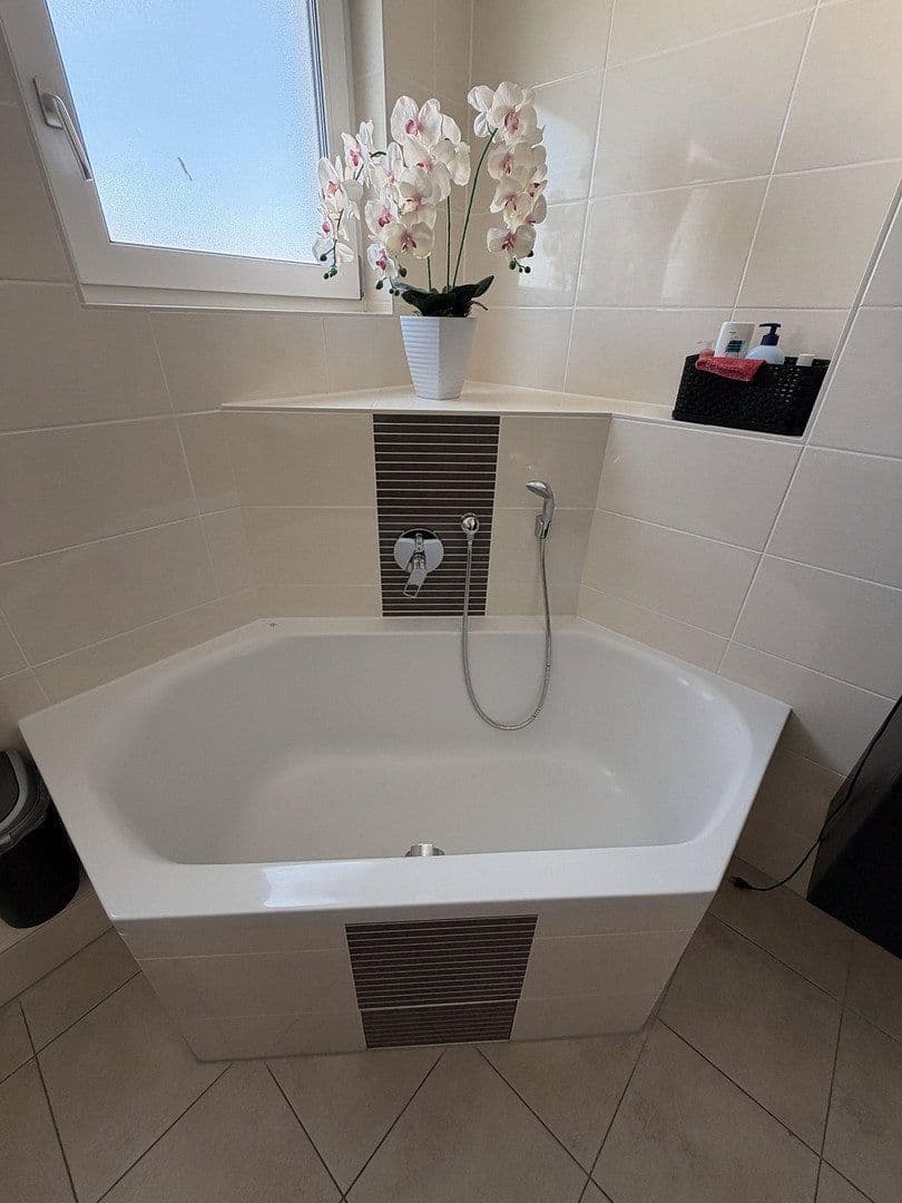 Pronájem domu 165 m², pozemek 165 m², Marsweg 20, Feucht, Bavorsko Pronájem domu 165 m², pozemek 165 m², Marsweg 20, Feucht, Bavorsko