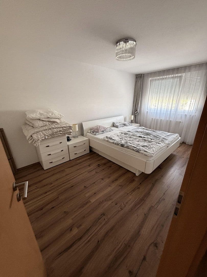 Pronájem domu 165 m², pozemek 165 m², Marsweg 20, Feucht, Bavorsko Pronájem domu 165 m², pozemek 165 m², Marsweg 20, Feucht, Bavorsko