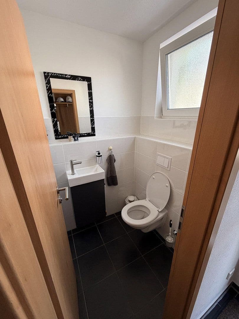 Pronájem domu 165 m², pozemek 165 m², Marsweg 20, Feucht, Bavorsko Pronájem domu 165 m², pozemek 165 m², Marsweg 20, Feucht, Bavorsko