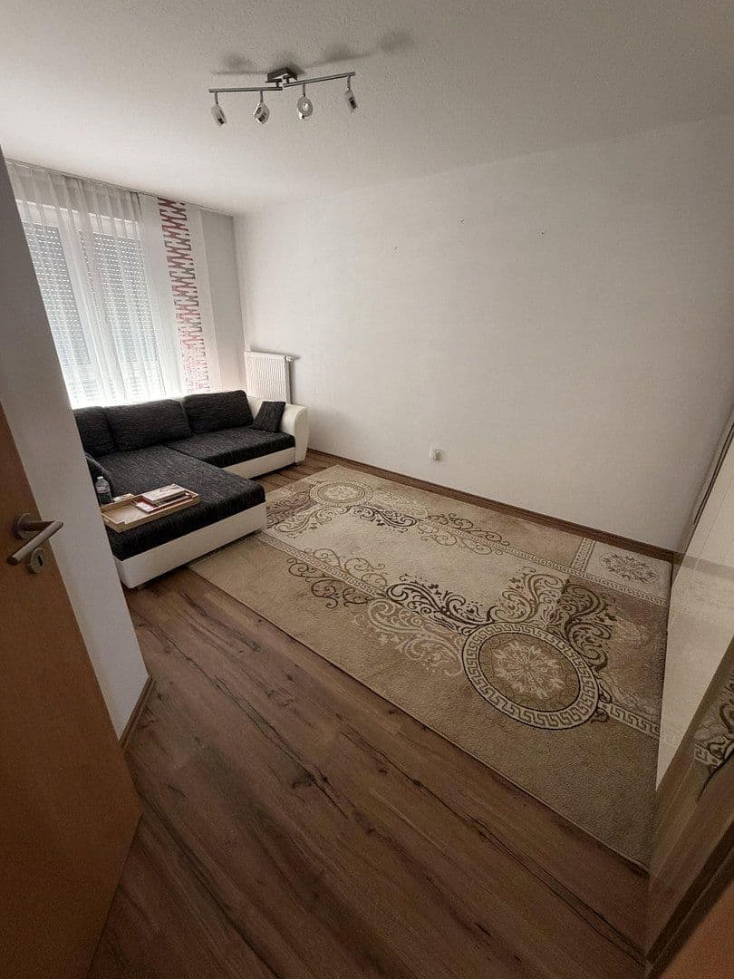 Pronájem domu 165 m², pozemek 165 m², Marsweg 20, Feucht, Bavorsko Pronájem domu 165 m², pozemek 165 m², Marsweg 20, Feucht, Bavorsko