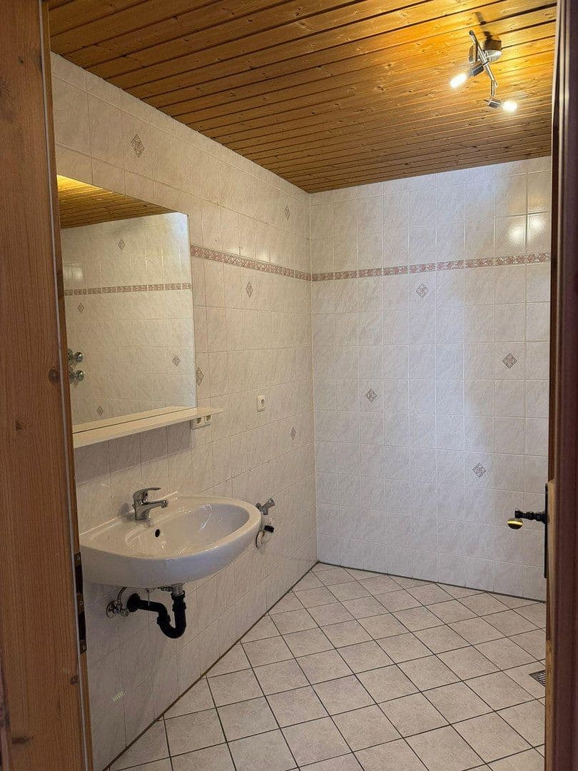Pronájem bytu 3+1 80 m², Königsdorf, Bavorsko Pronájem bytu 3+1 80 m², Königsdorf, Bavorsko