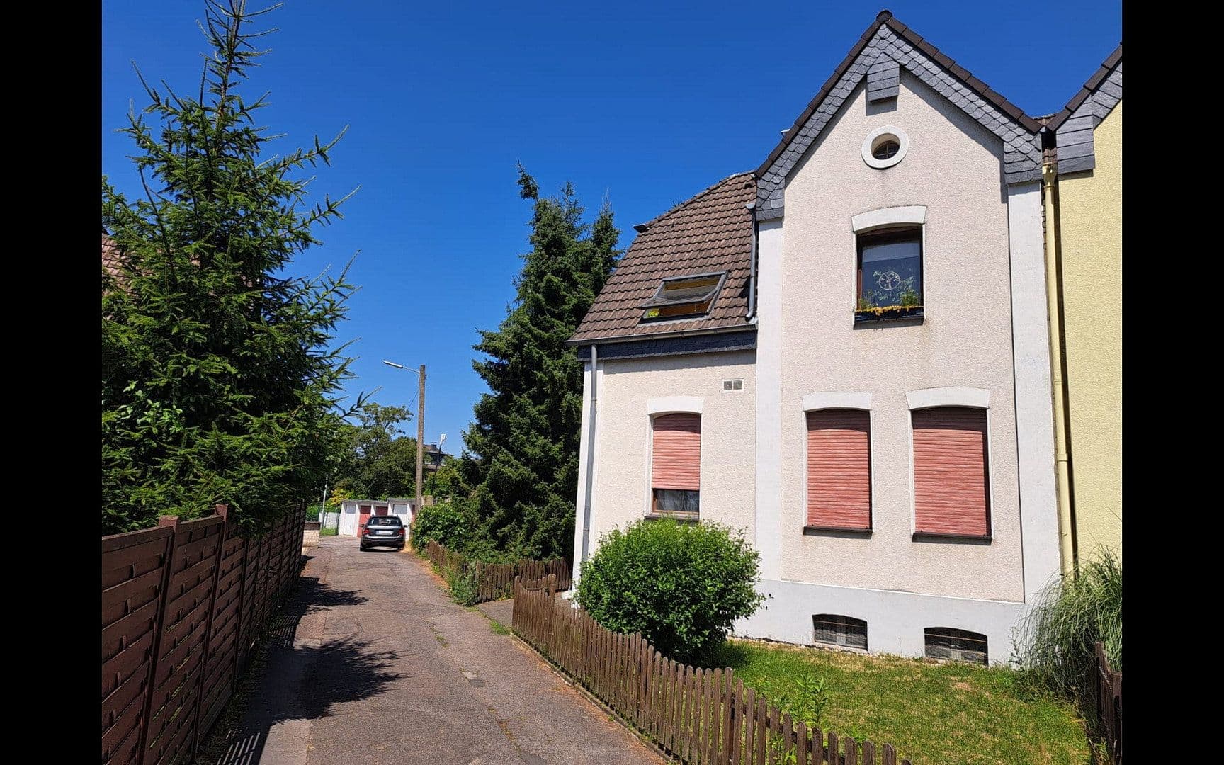 Prodej domu 106 m², pozemek 678 m², Leverkusen, Severní Porýní-Vestfálsko Prodej domu 106 m², pozemek 678 m², Leverkusen, Severní Porýní-Vestfálsko