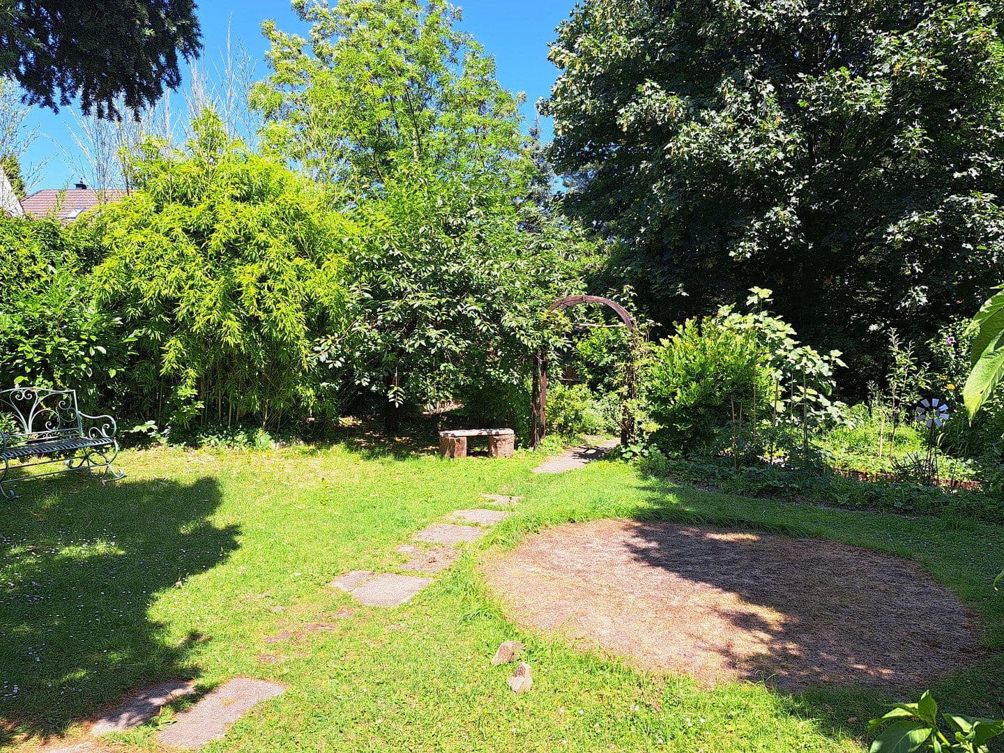 Prodej domu 106 m², pozemek 678 m², Leverkusen, Severní Porýní-Vestfálsko Prodej domu 106 m², pozemek 678 m², Leverkusen, Severní Porýní-Vestfálsko